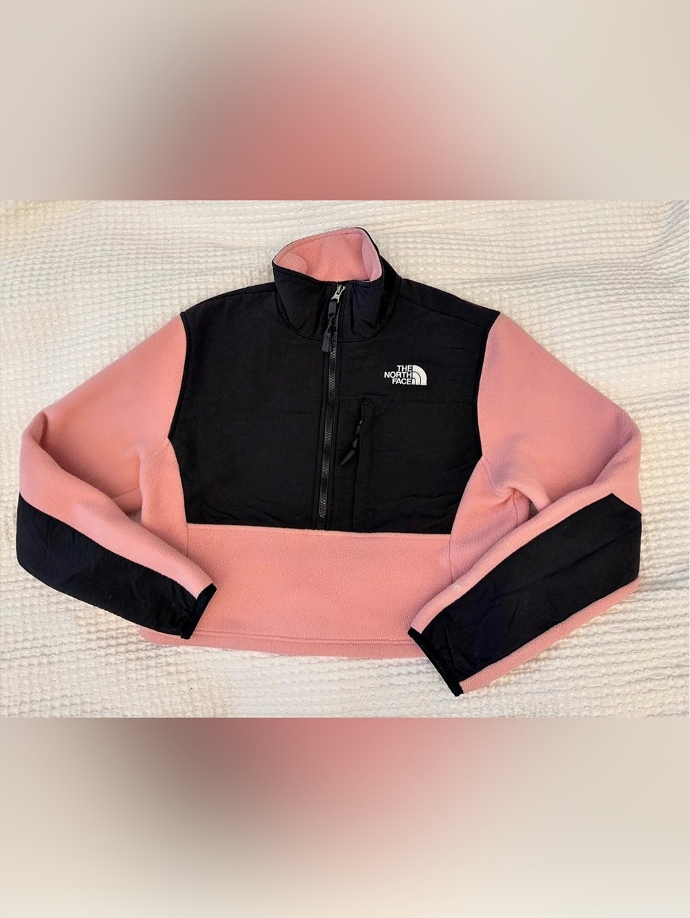 The North Face Women's Retro Denali Jacket Pink & Black Medium Crop